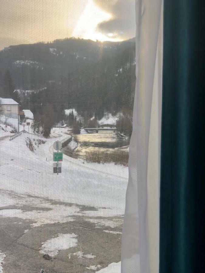 Riverside Ski Apartment Ramingstein Exteriör bild